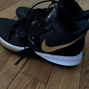 kyrie 5s black and gold